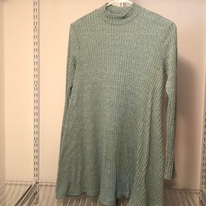 Women’s small long sleeved dress